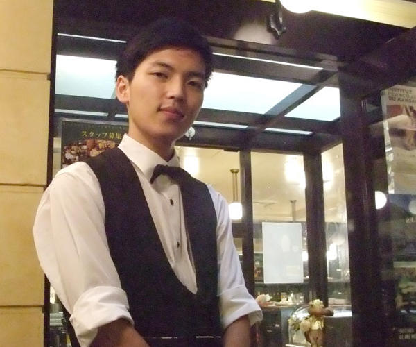 AUX BACCHANALES（オーバカナル）京都 店長 櫻井 明帆さん（22才）