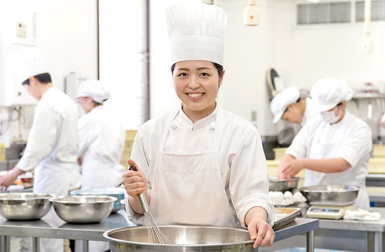 株式会社 いたがき パティシエ 阿部 なつみさん 仙台飲食人 キッチン編 飲食求人情報 グルメキャリー 東北 北海道地域の飲食業界就職 転職求人サイト